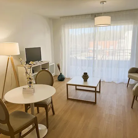 De * Roquebrune-sur Argens